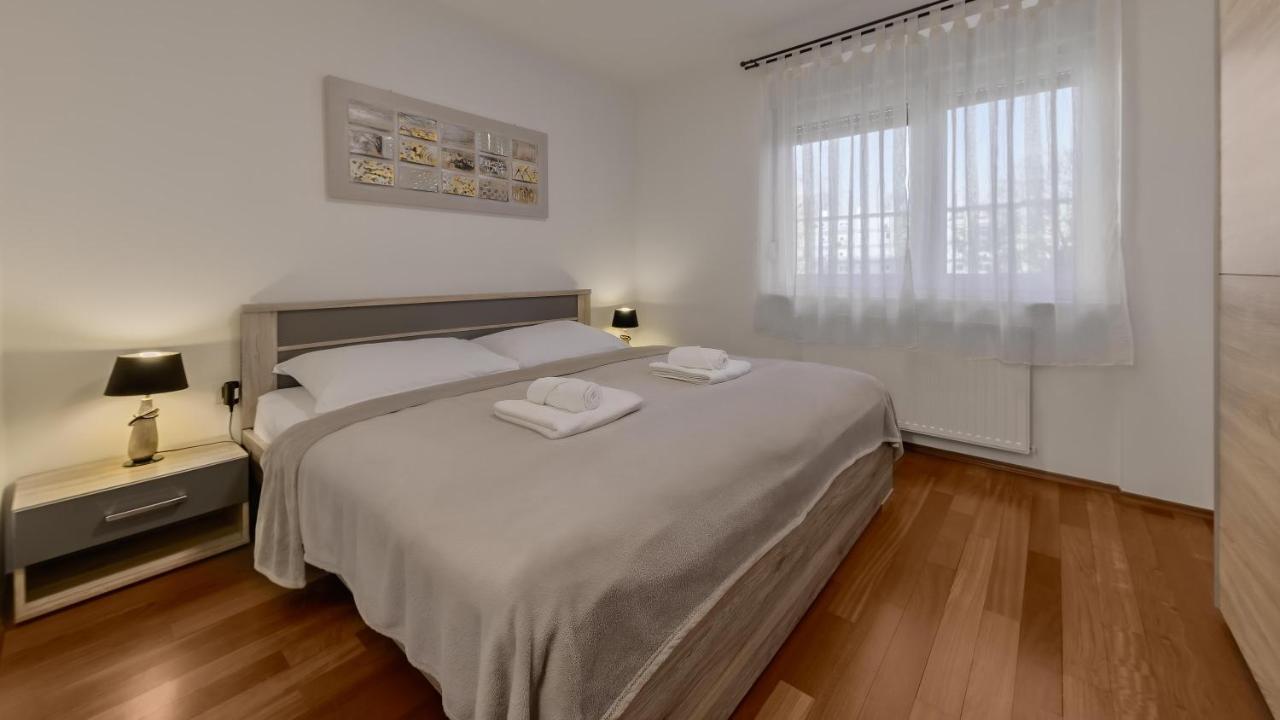 זאגרב Four Seasons Apartment - Free Parking מראה חיצוני תמונה